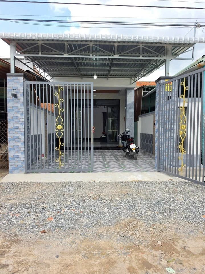 Bán nhà 3 PN 145m² hẻm Nguyễn Văn Linh, Tây Ninh 1 tỷ 550 triệu - Ảnh 1