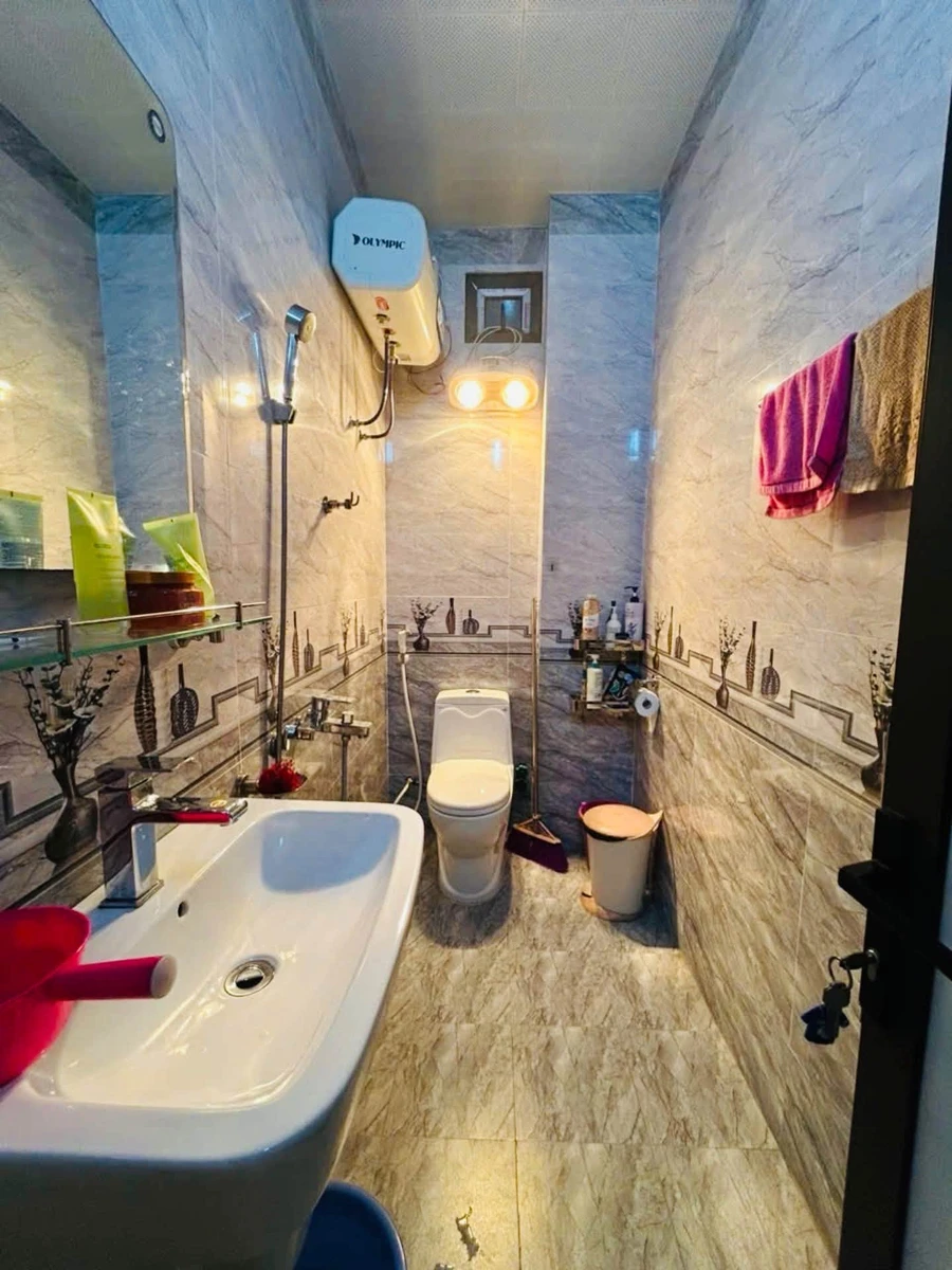 Bán nhà 3 tầng 109m² giá 6 tỷ Quận 1 - Ảnh thu nhỏ 5