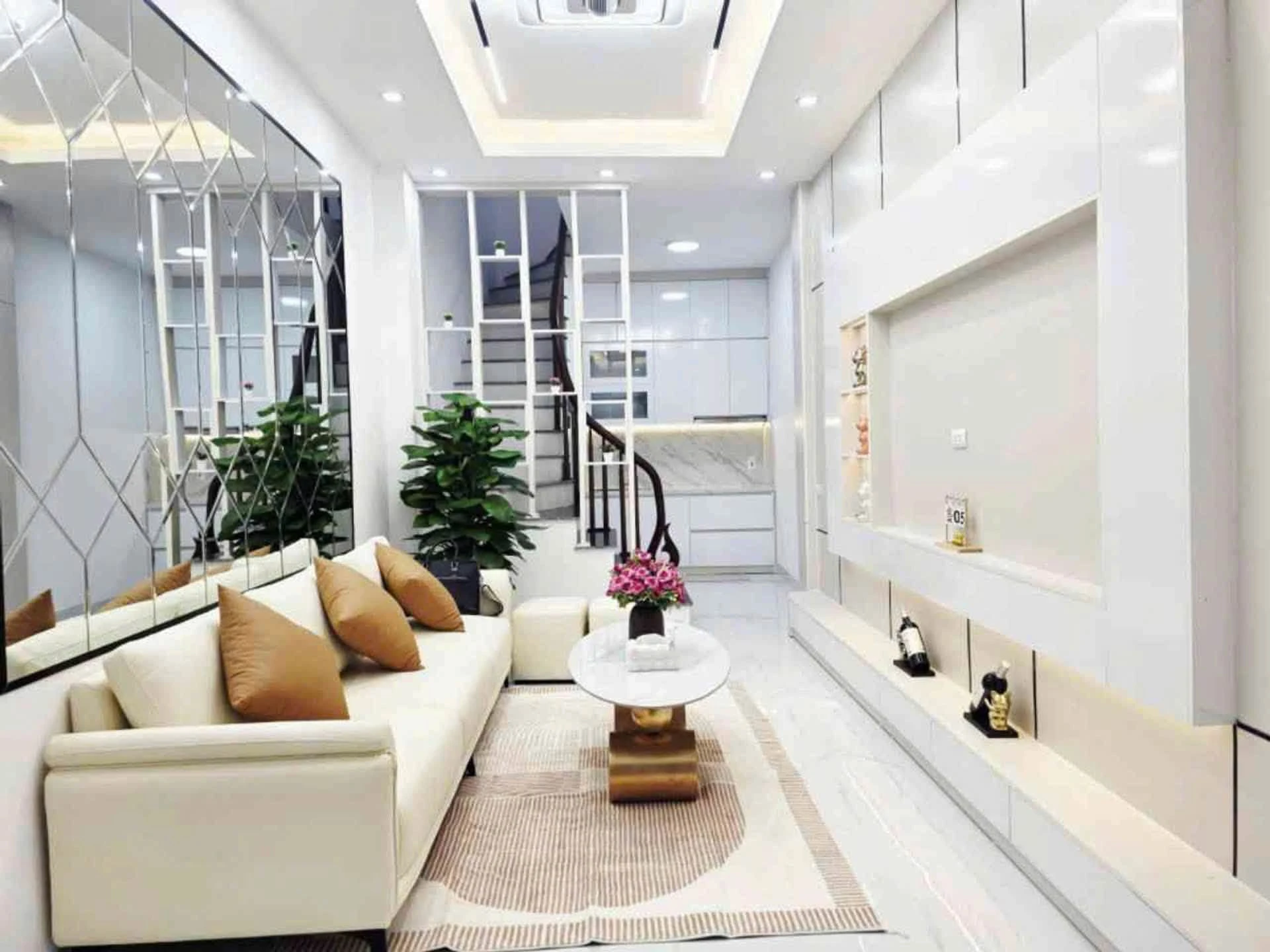 Bán nhà 5 tầng 3PN 30m Trung Phụng 6,9 tỷ - Ảnh 1