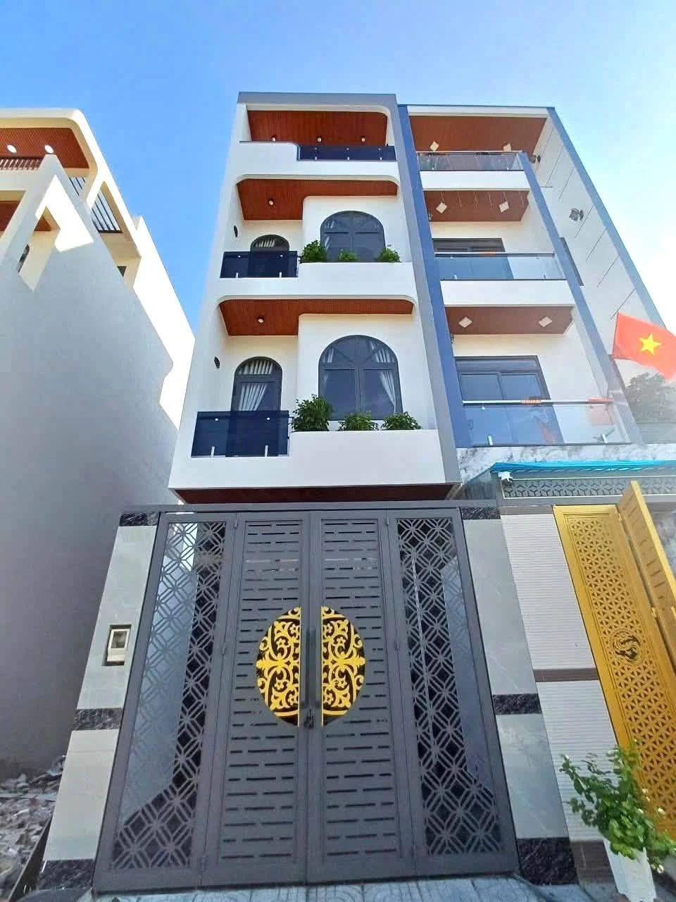 Bán nhà 4 tầng Tam Bình 55.3m² - 4PN - 5.98 tỷ - Ảnh 1
