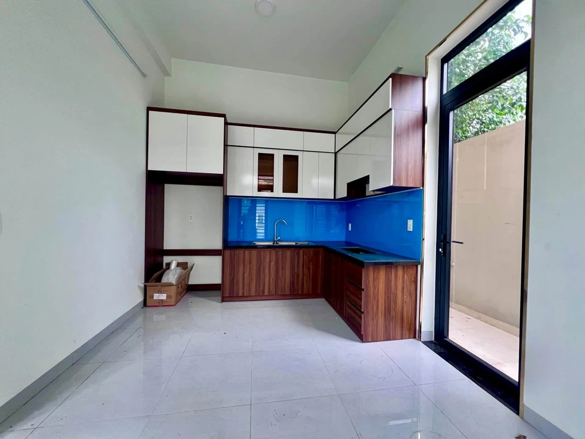 Bán nhà góc 4 tầng 105m² mặt tiền Nguyễn Duy Trinh, Quận 9 - Ảnh thu nhỏ 5