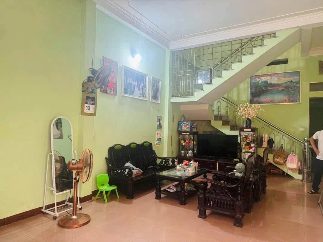 Bán nhà 2 tầng Ngô Quyền, Kim Tân, 5x20m, 3 PN - Ảnh 1