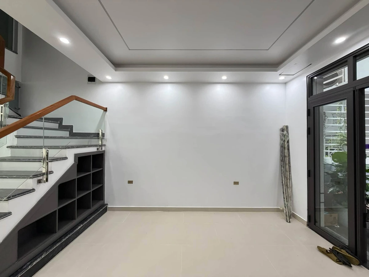 Bán nhà phố 46m² 4 tầng 4 PN gần Aeon Mall Bình Chánh - Ảnh thu nhỏ 3
