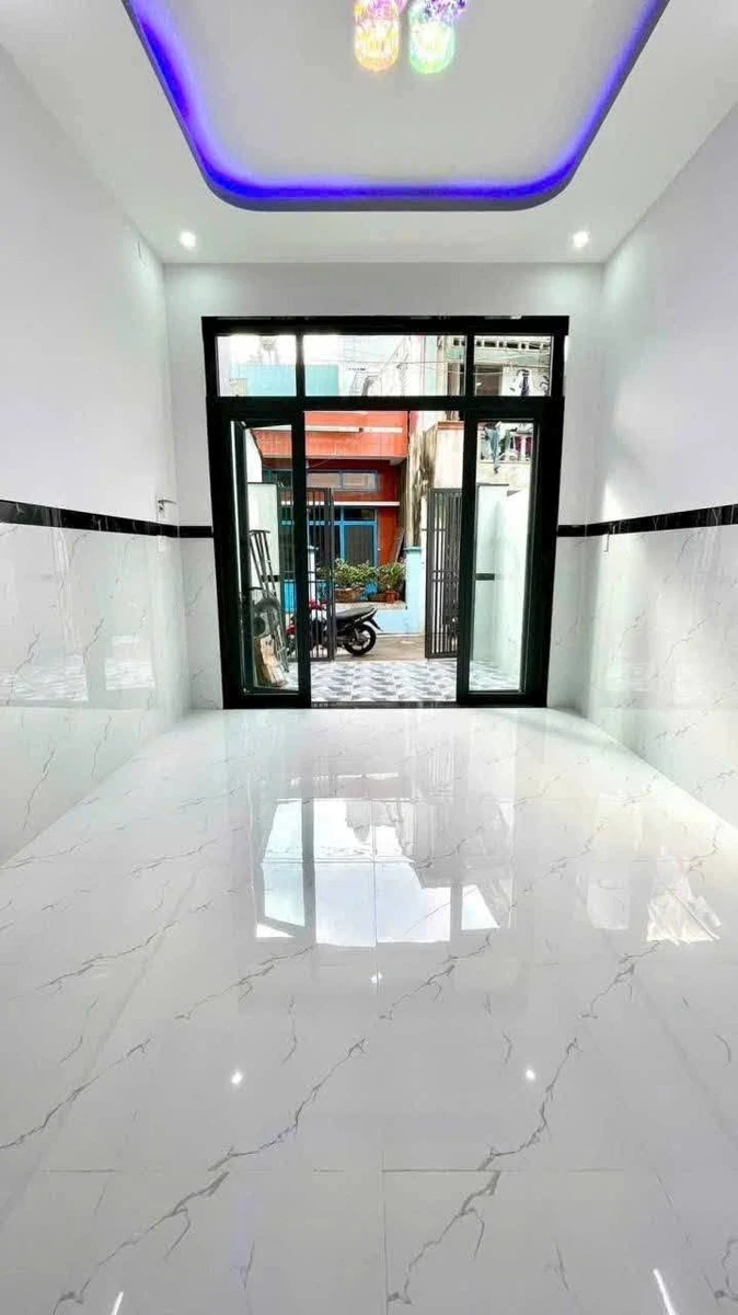 Bán nhà 3 tầng 51m2 Hoàng Văn Thụ, Quy Nhơn, 3.8 tỷ - Ảnh 1