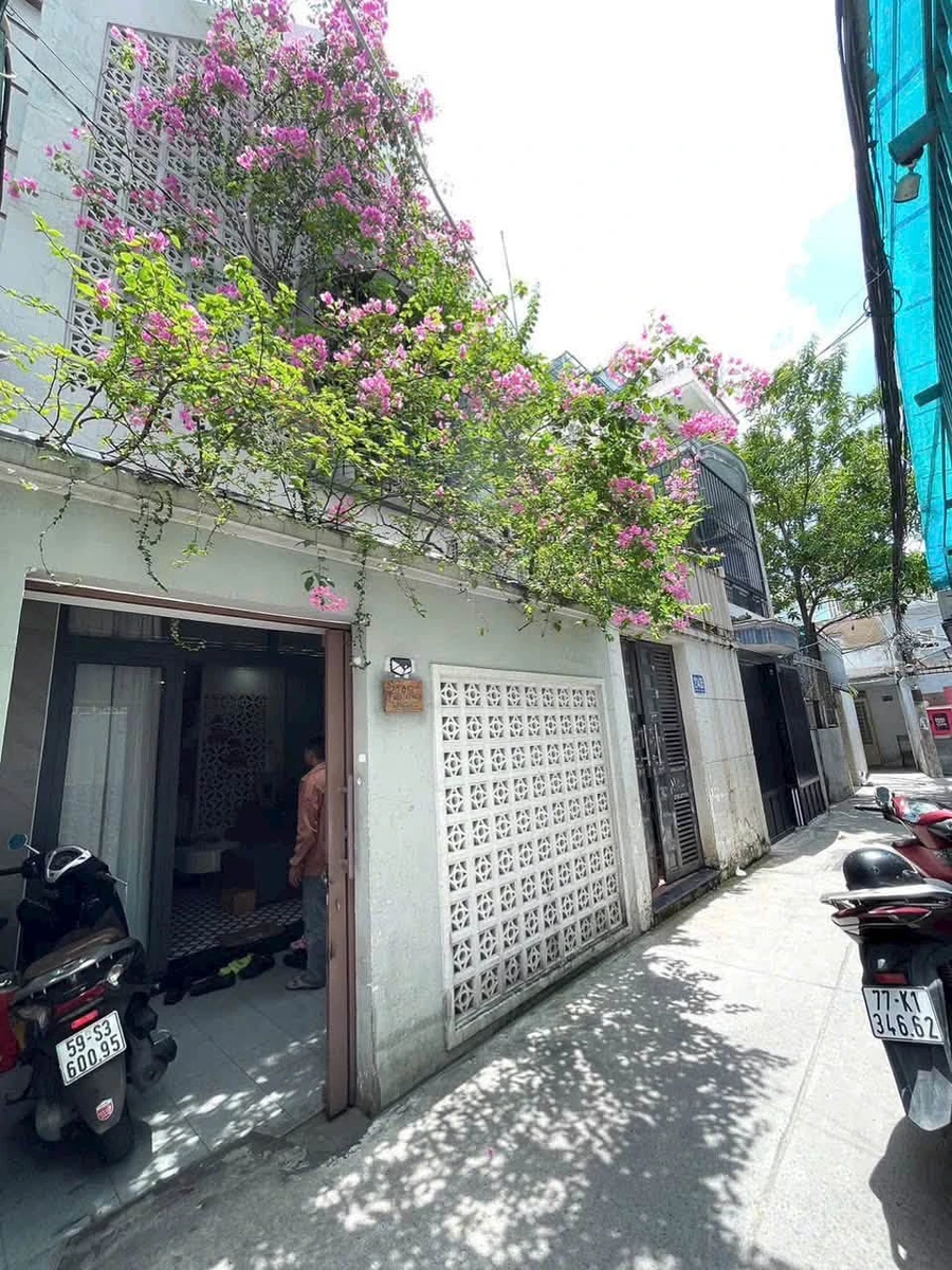 Bán nhà 3 tầng 63m² sát hẻm xe hơi Bùi Đình Tuý Bình Thạnh - Ảnh thu nhỏ 2
