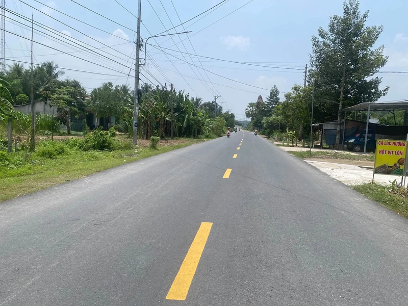 Bán đất ruộng 3,6 công mặt tiền QL54 xã Phong Thạnh