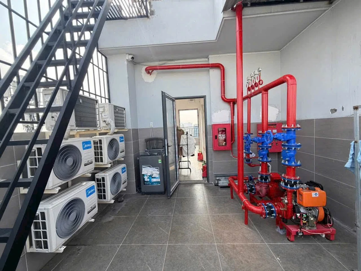 Bán tòa CHDV mặt tiền kinh doanh 220m² Quận 9 - 13 tỷ - Ảnh thu nhỏ 3