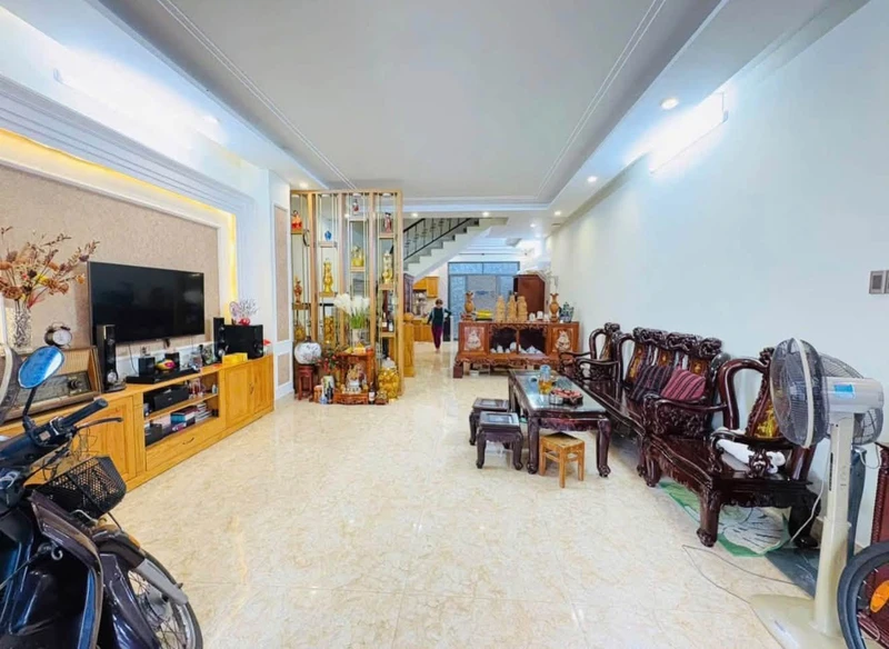 Bán nhà mặt tiền Lê Văn Lộc, 70m², 3 PN, 11.2 tỷ, Vũng Tàu