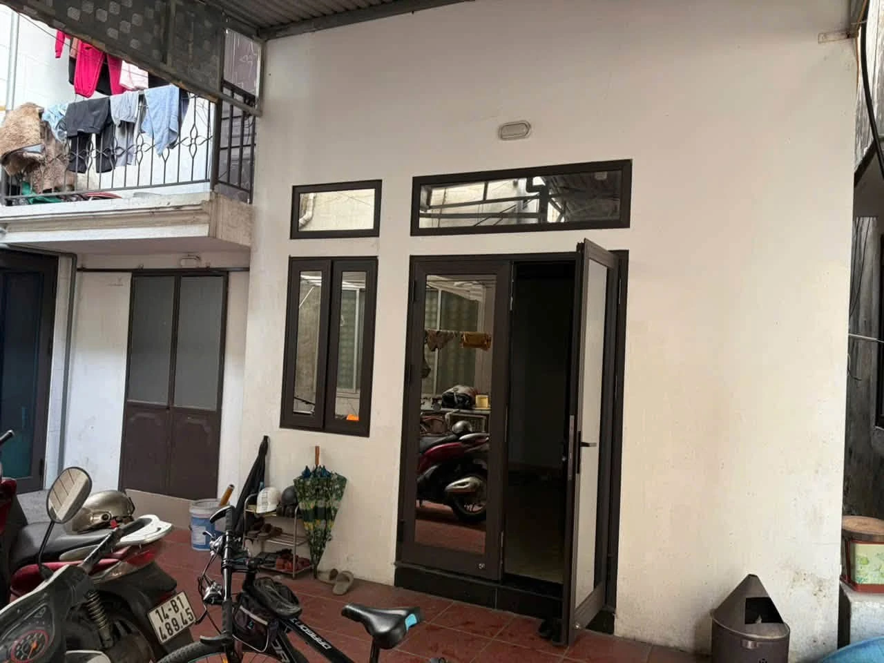 Bán 2 căn nhà 2 tầng Cao Xanh 97.7m² giá trên 1 tỷ - Ảnh 1