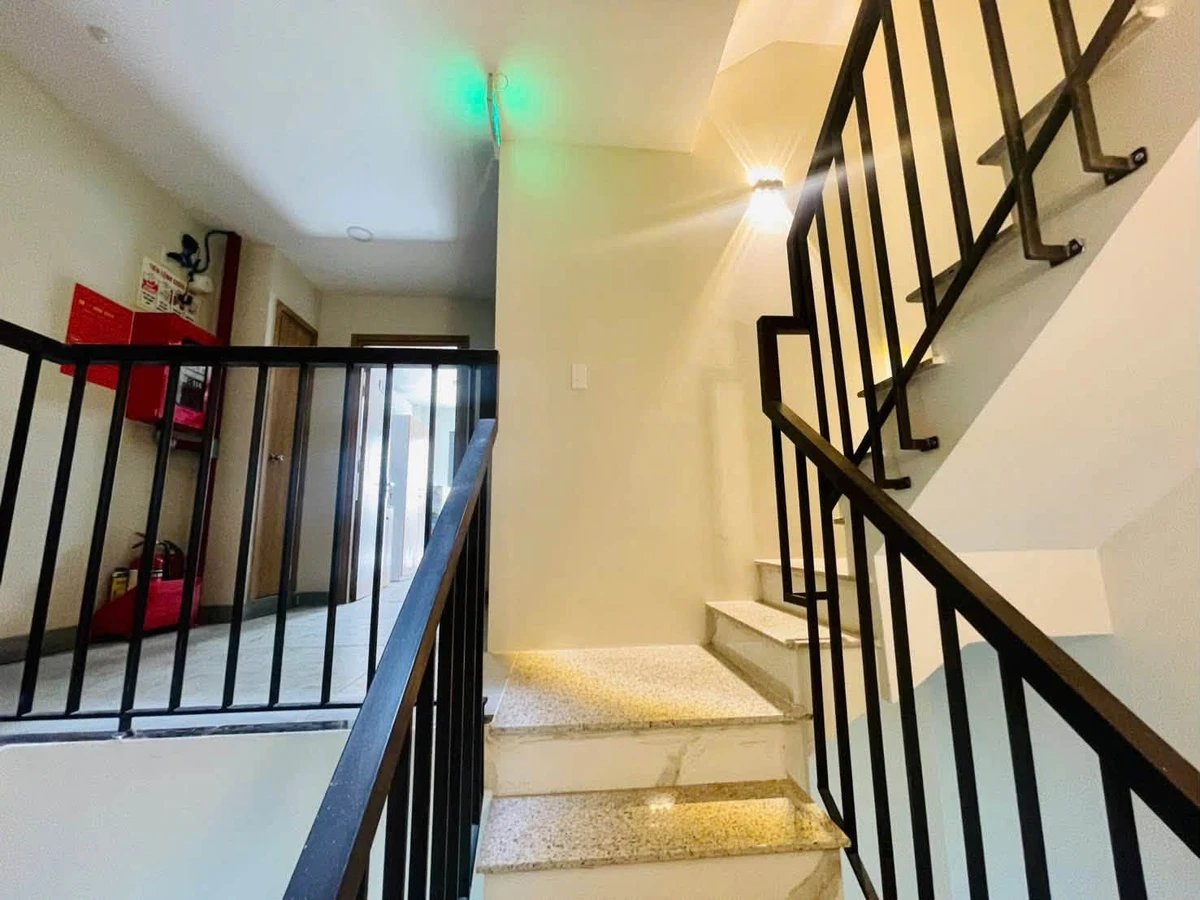 Bán CHDV 6 tầng thang máy 93m2, cho thuê 80tr/tháng, Quận 9 - Ảnh thu nhỏ 4