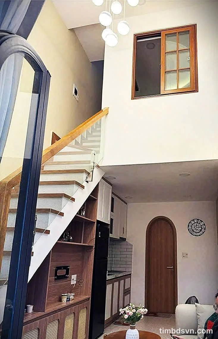 Bán nhà Quận 1, 51,6m², 2 phòng ngủ, full nội thất - Ảnh thu nhỏ 2