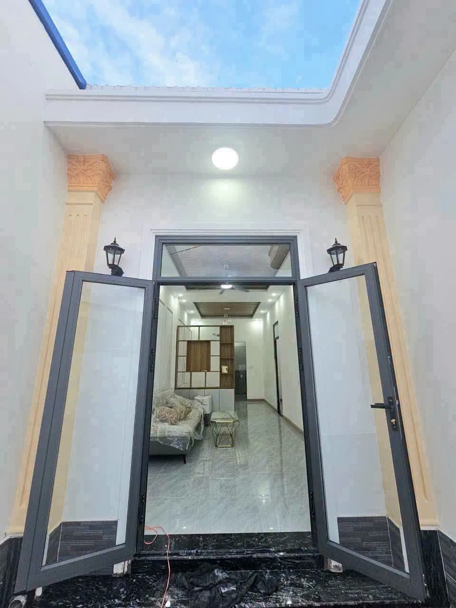 Bán nhà mặt tiền Phan Văn Trường 76m² 1 tỷ 400 triệu Rạch Giá - Ảnh thu nhỏ 2
