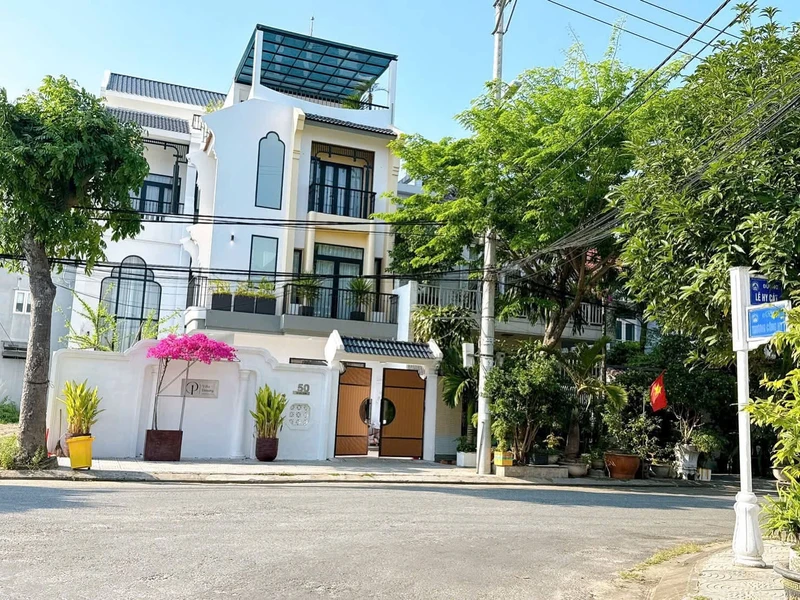Bán nhà mặt tiền Trương Công Hy Nam Việt Á 105m2 giá 8,5 tỷ