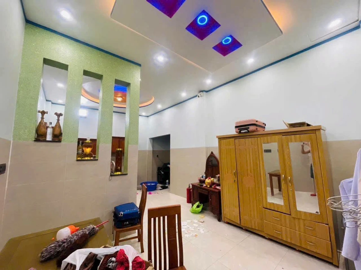 Bán nhà mới xây mặt tiền đường Bời Lời, ngang 4,3m dài 30m, 2 phòng ngủ, giá 3 tỷ - Ảnh thu nhỏ 3