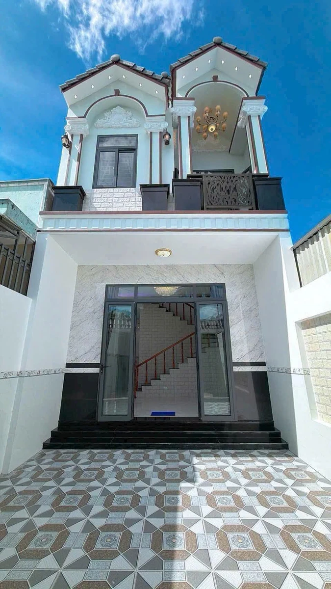 Bán nhà 2 lầu mặt tiền Nhật Tảo, Cần Thơ, 85m², 2.79 tỷ - Ảnh thu nhỏ 2
