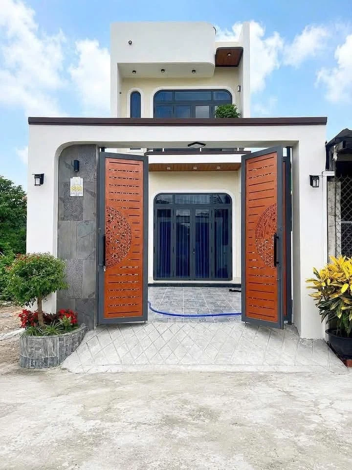Bán nhà lầu 3PN 105m2 SHR Trảng Dài, giá 2 tỷ - Ảnh 1