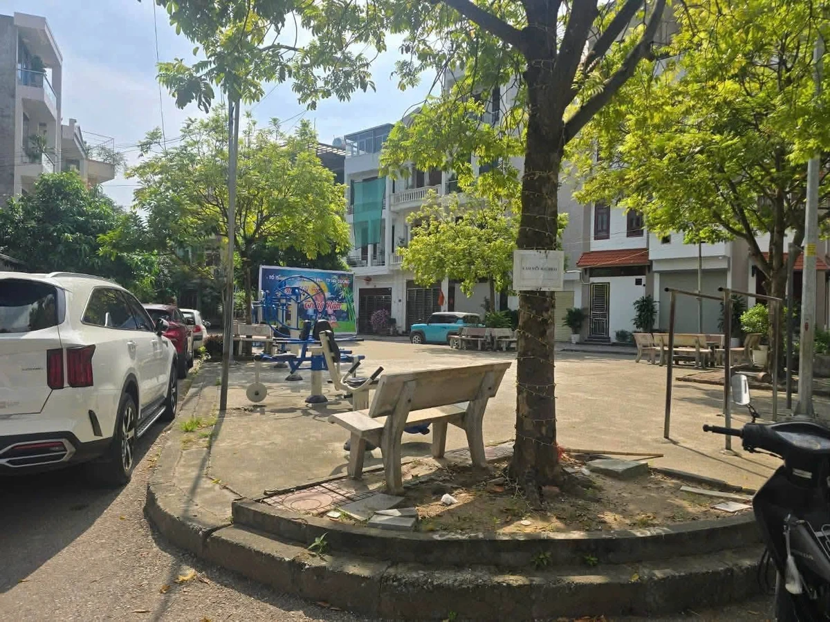 Bán lô đất phố Lê Phụ Trần, Quận 7, 65,8m2, 3 tỷ - Ảnh thu nhỏ 2