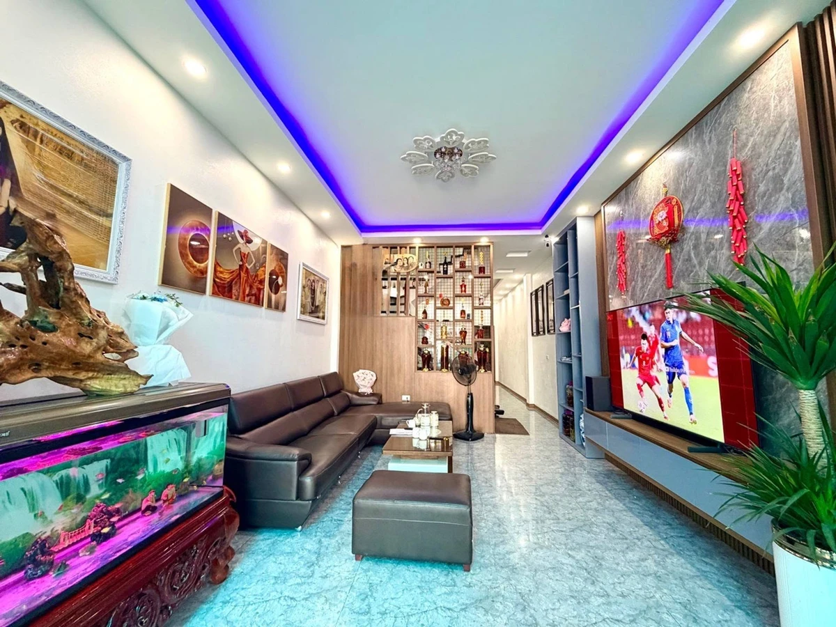 Nhà 3 tầng 82m2 giữa Cao Xanh, gara ô tô, 4.2 tỷ - Ảnh thu nhỏ 2