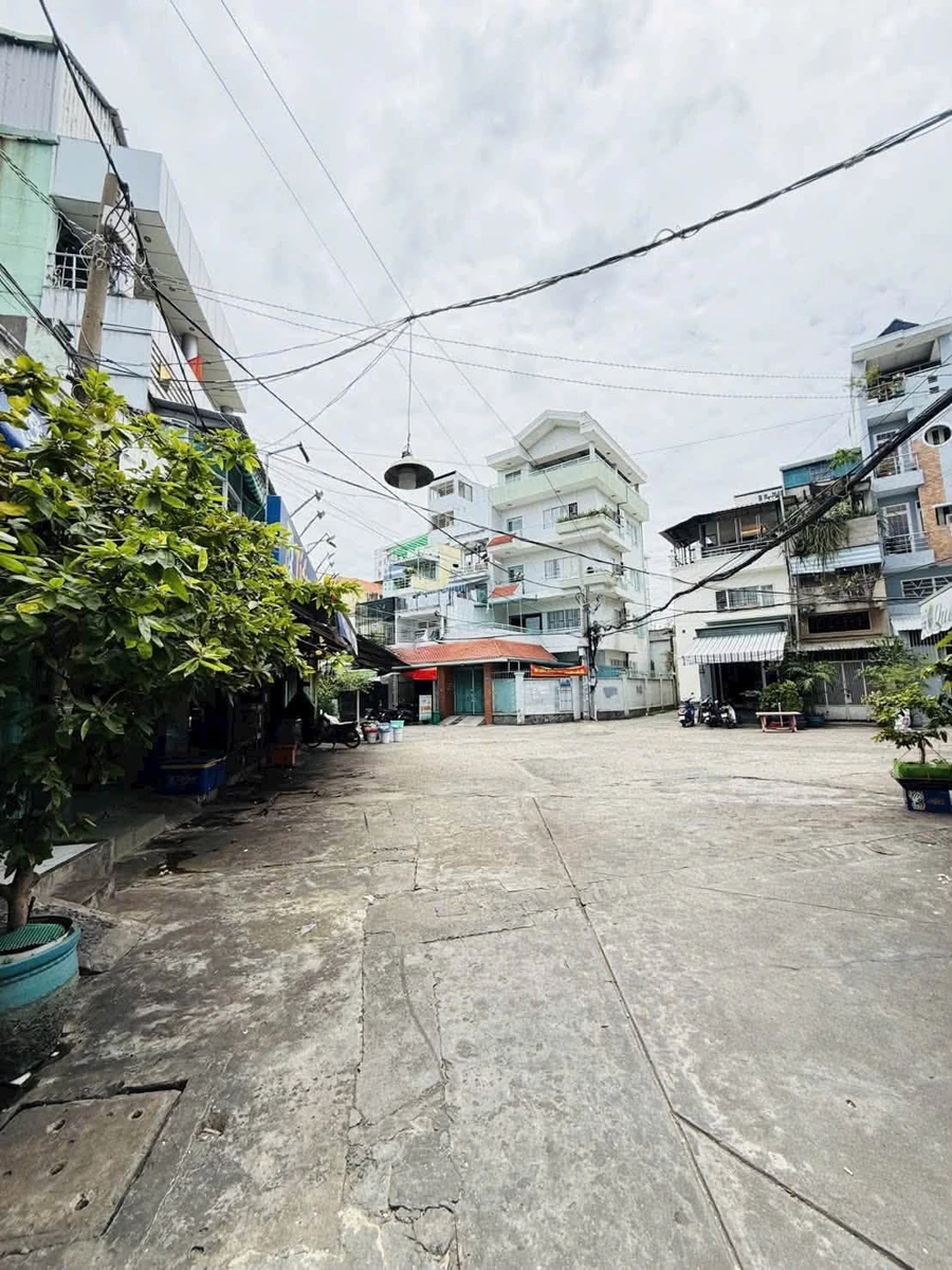 Bán nhà hẻm xe hơi Lê Đại Hành Quận 11, 55m², 4PN, giá 9.x tỷ - Ảnh 1