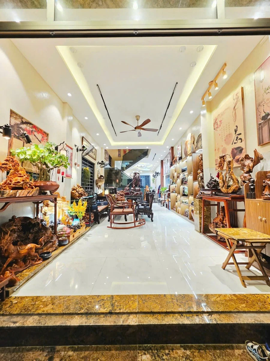 Nhà mặt tiền 3 tầng view biển Xuân Diệu 64m² Quy Nhơn - Ảnh thu nhỏ 2