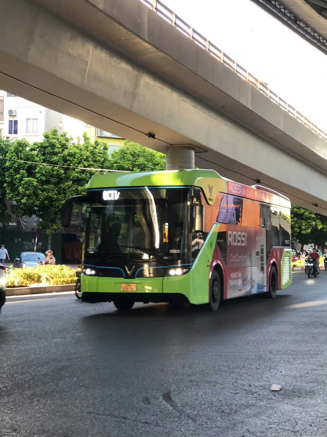 Bán nhà 4 tầng mặt ngõ kinh doanh Trường Chinh 28m2 giá 8 tỷ - Ảnh 1
