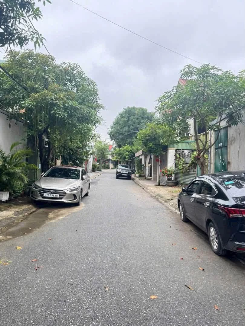Bán nhà lô góc 4 phòng 137,5m² mặt tiền 8m Tôn Thất Tùng - Ảnh 1