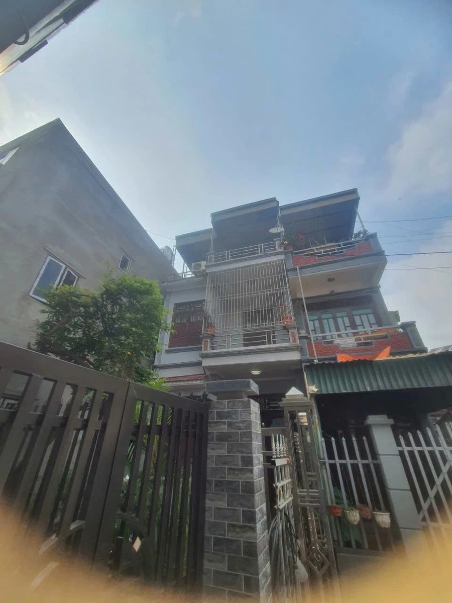 Bán nhà 3 tầng 98 m² Quận 12, giá 3.35 tỷ - Ảnh thu nhỏ 5