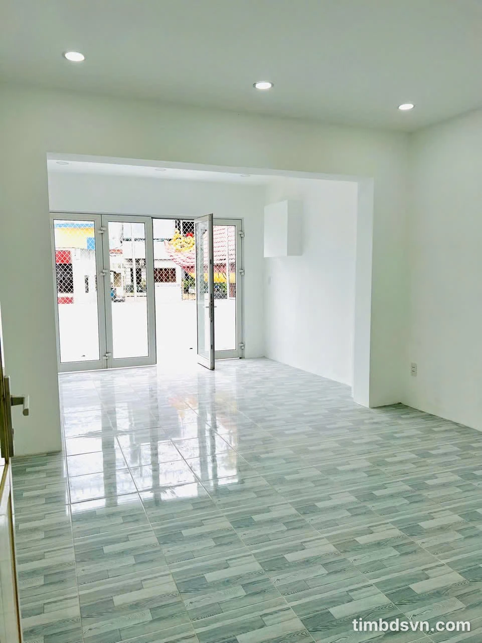 Nhà mặt tiền Hoàng Văn Thụ 4x17m cho thuê 25 triệu/tháng - Ảnh 1