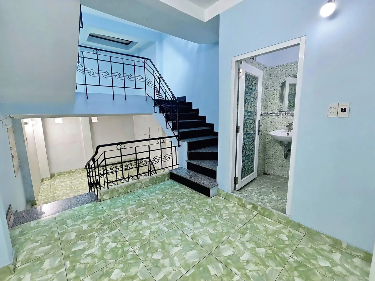 Bán nhà phố mặt tiền Xuân Hồng, Tân Bình, 135m², 6 tỷ - Ảnh thu nhỏ 4