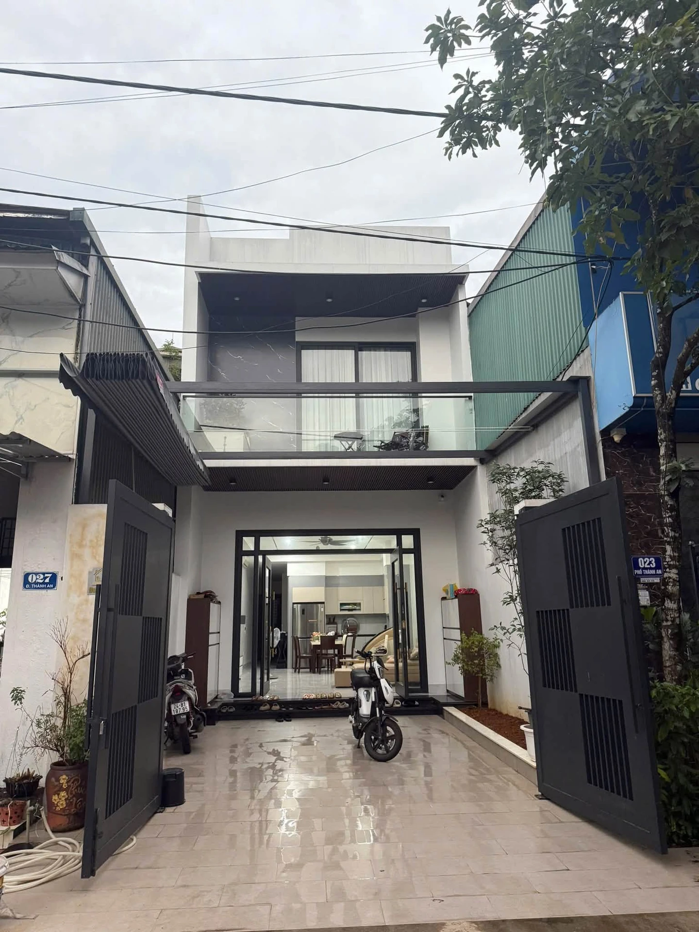 Bán nhà 3 tầng 118m2 mới ngay chợ Châu Uý 4 tỷ - Ảnh 1