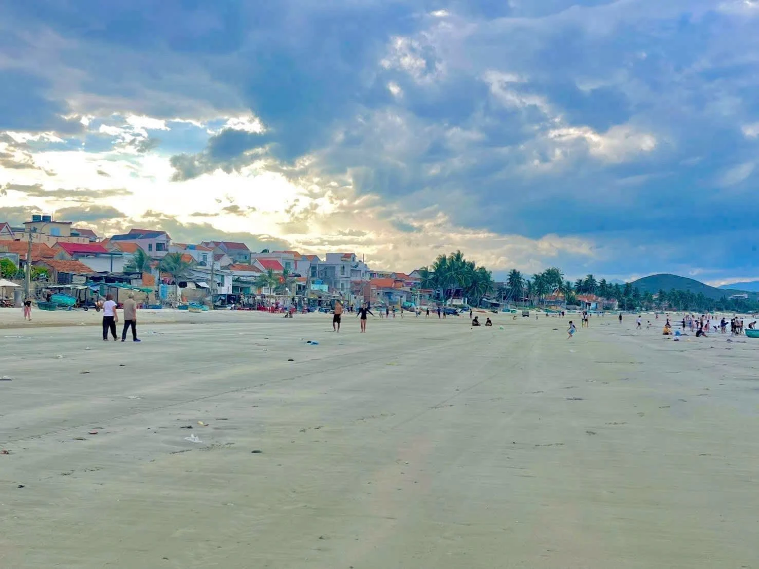 Bán đất 135.9m² Ninh Hải cách biển 1km, 1.3 tỷ - Ảnh 1