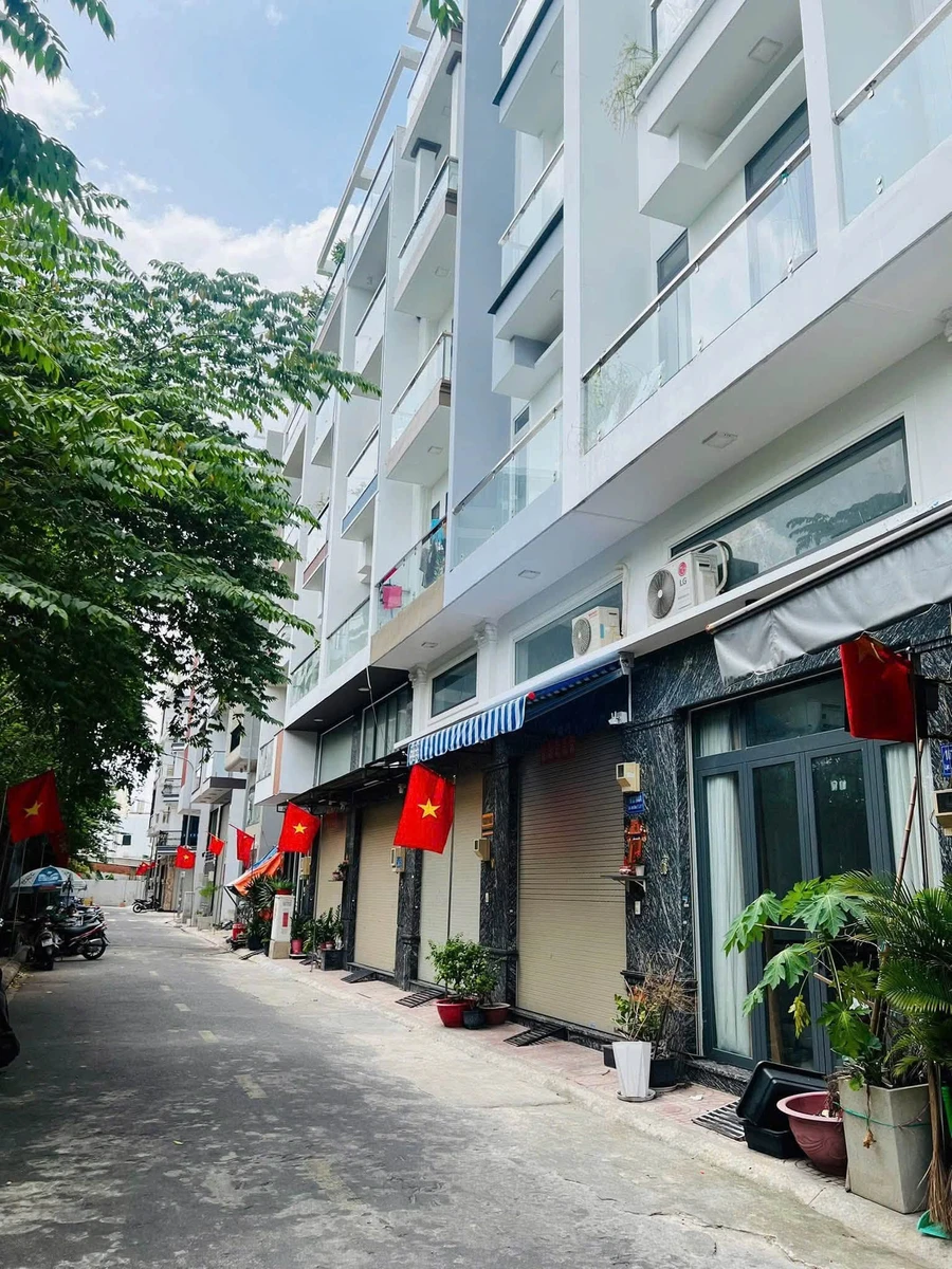 Bán nhà hẻm Lạc Long Quân Quận 11, 6 tầng 6PN 5WC - Ảnh thu nhỏ 2