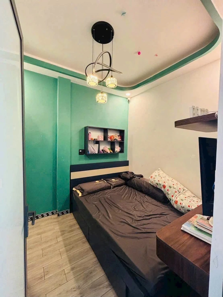 Bán nhà 1 trệt 2 lầu sân thượng hơn 90m2 nội thất cao cấp đường Võ Thị Sáu, Phan Thiết - Ảnh thu nhỏ 4