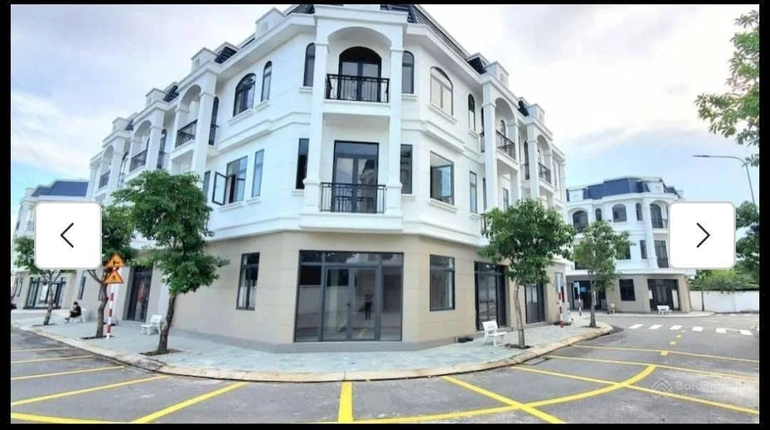 Bán Shophouse Phước Điền Midtown 62m², 4 phòng 5 WC, 4 tỷ - Ảnh 1