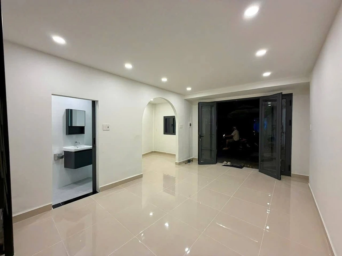 Bán nhà HXH Lạc Long Quân 29m² 2PN, có gara, Bảy Hiền, Tân Bình - 4,86 tỷ - Ảnh thu nhỏ 5