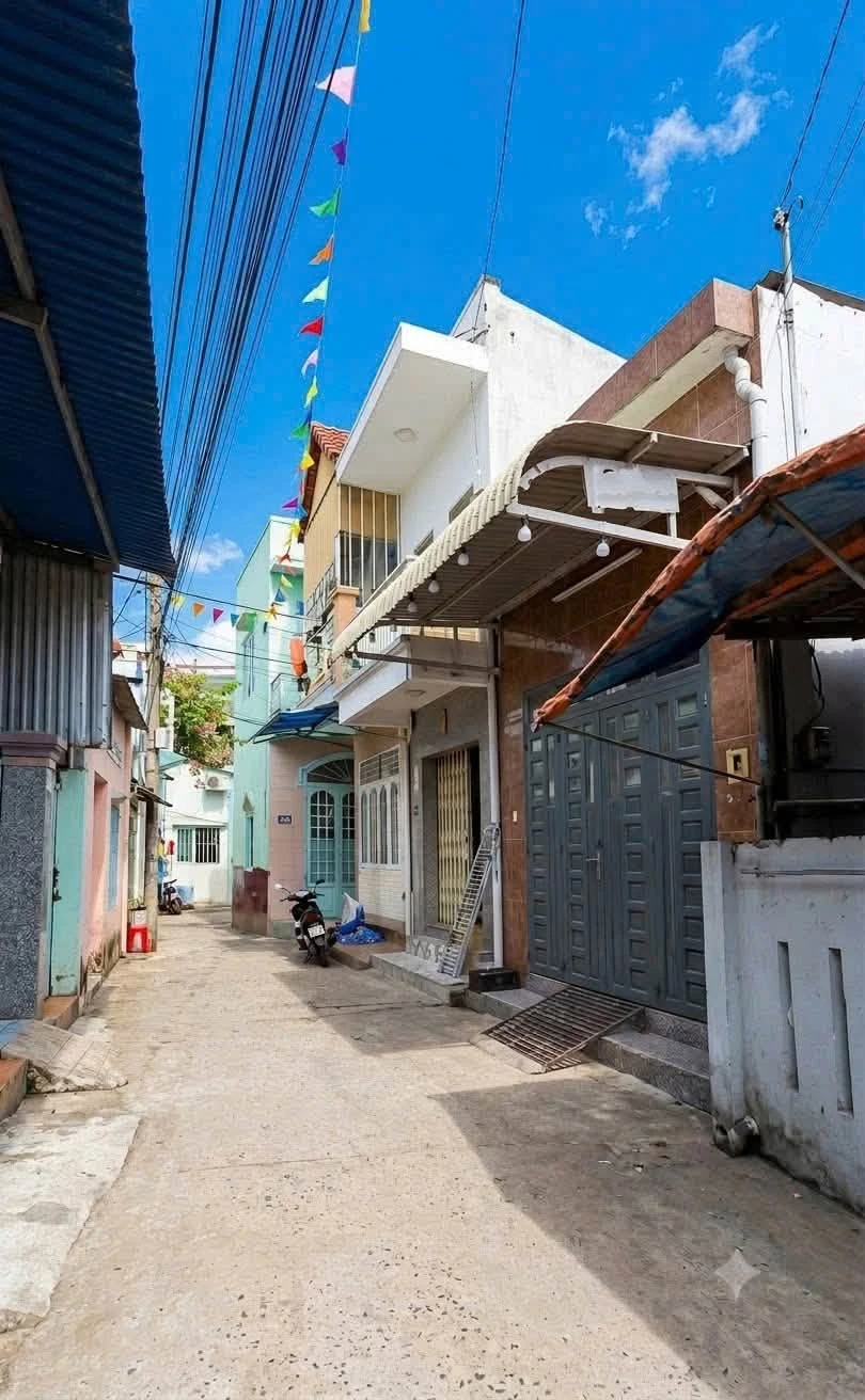 Bán nhà cấp 4 76m2 sổ riêng, hẻm ba gác, Phường Quang Vinh, Đồng Nai - Ảnh 1