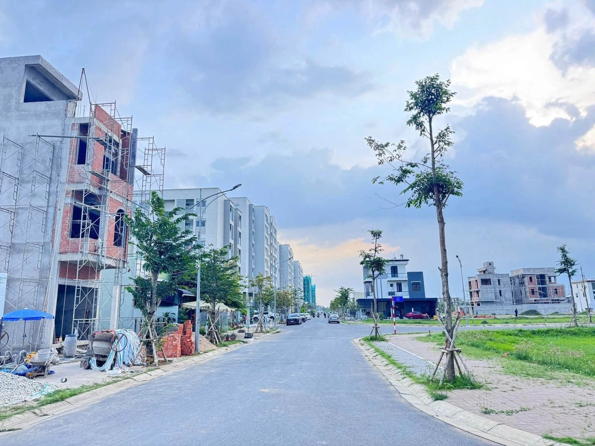Bán nền 2 mặt tiền 151m² khu Nam Long Celtral Lake - Ảnh thu nhỏ 3