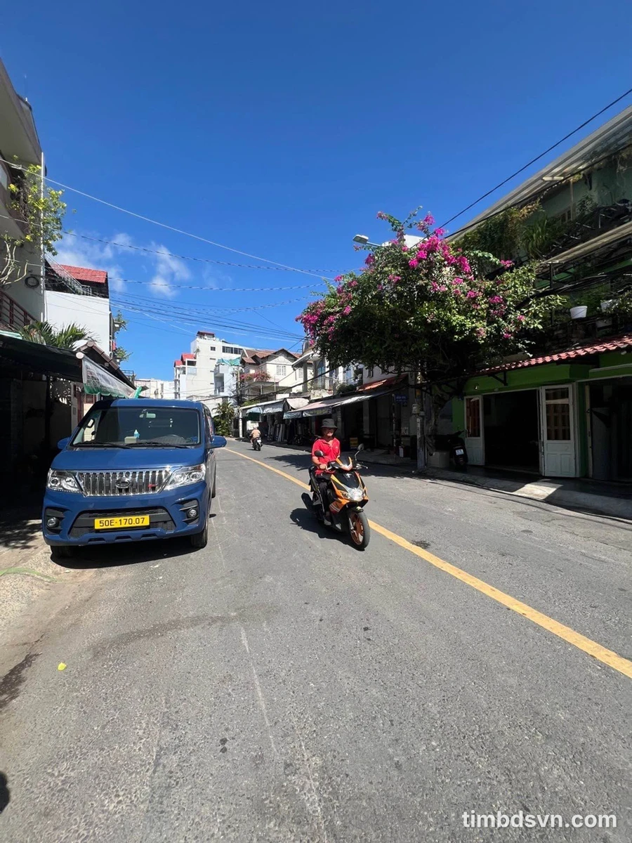 Bán nhà phố 190 m² MT Phú Thọ Hoà Tân Phú 27.5 tỷ - Ảnh thu nhỏ 4