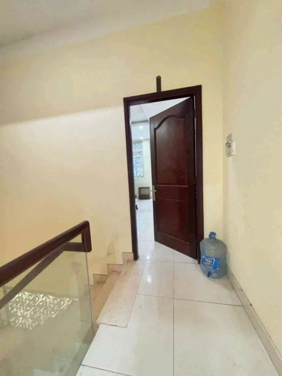 Nhà 80m², 2 tầng đối diện Vạn Phúc, Thủ Đức, 7,5 tỷ - Ảnh thu nhỏ 3