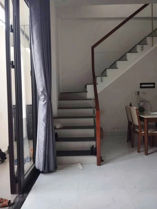 Cho thuê nhà kiệt 2 tầng 112m² Điện Biên Phủ, Đà Nẵng