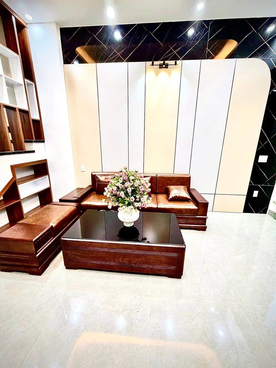 Bán nhà 4 tầng 45m² mặt tiền ô tô Trần Nguyên Hãn Quận 12 - Ảnh thu nhỏ 2