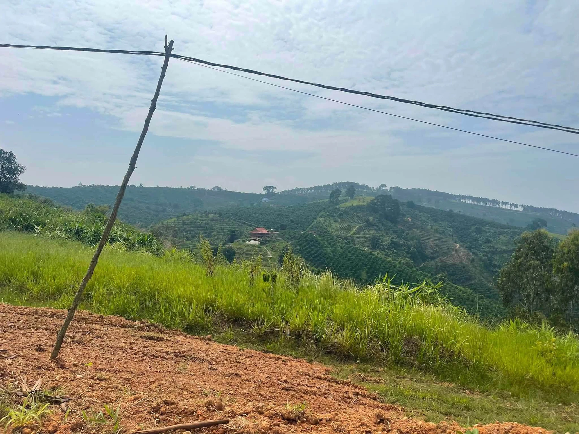 Bán đất 2600m2 view thôn Hai Bà, Lâm Hà, Hà Giang - Ảnh 1
