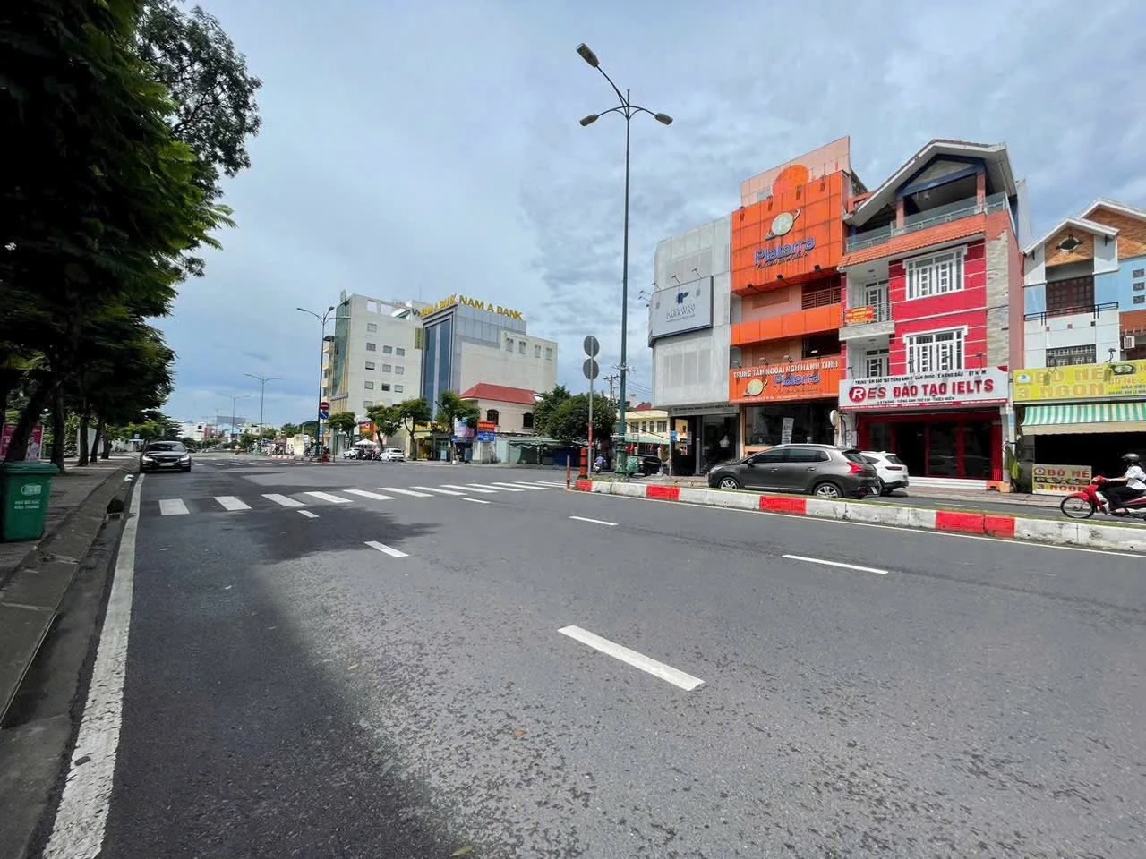Bán shophouse mặt tiền Lê Văn Việt Q9 262m2 49.9 tỷ - Ảnh 1