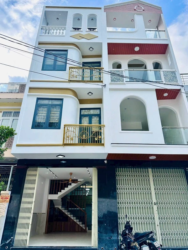 Bán nhà 3 phòng 48m² mặt tiền Lê Công Miễn, Quy Nhơn 6,15 tỷ