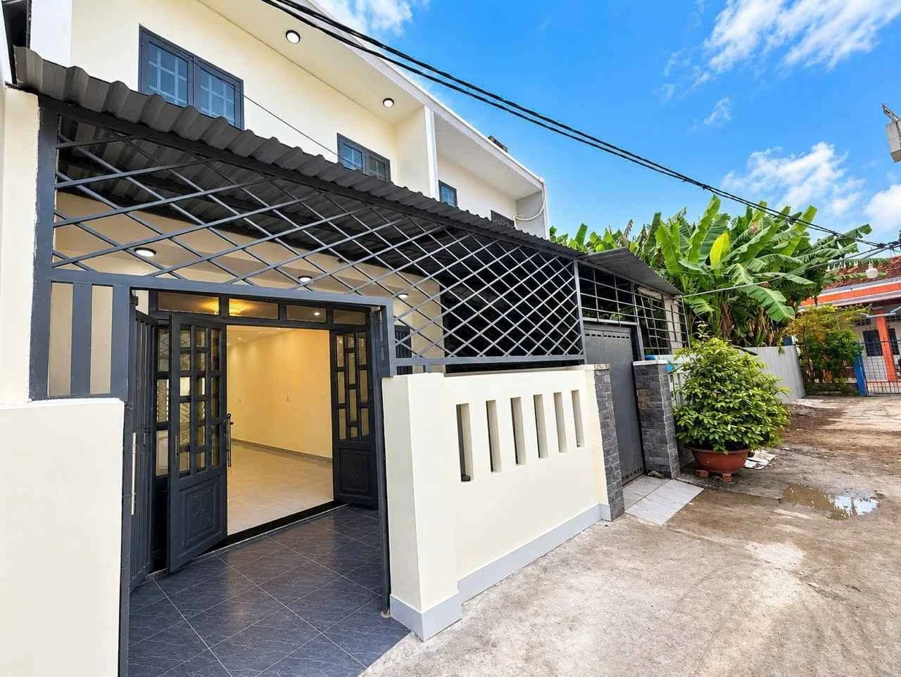 Bán nhà 1 trệt 1 lầu 75m² Long An 1 tỷ 590 triệu - Ảnh 1