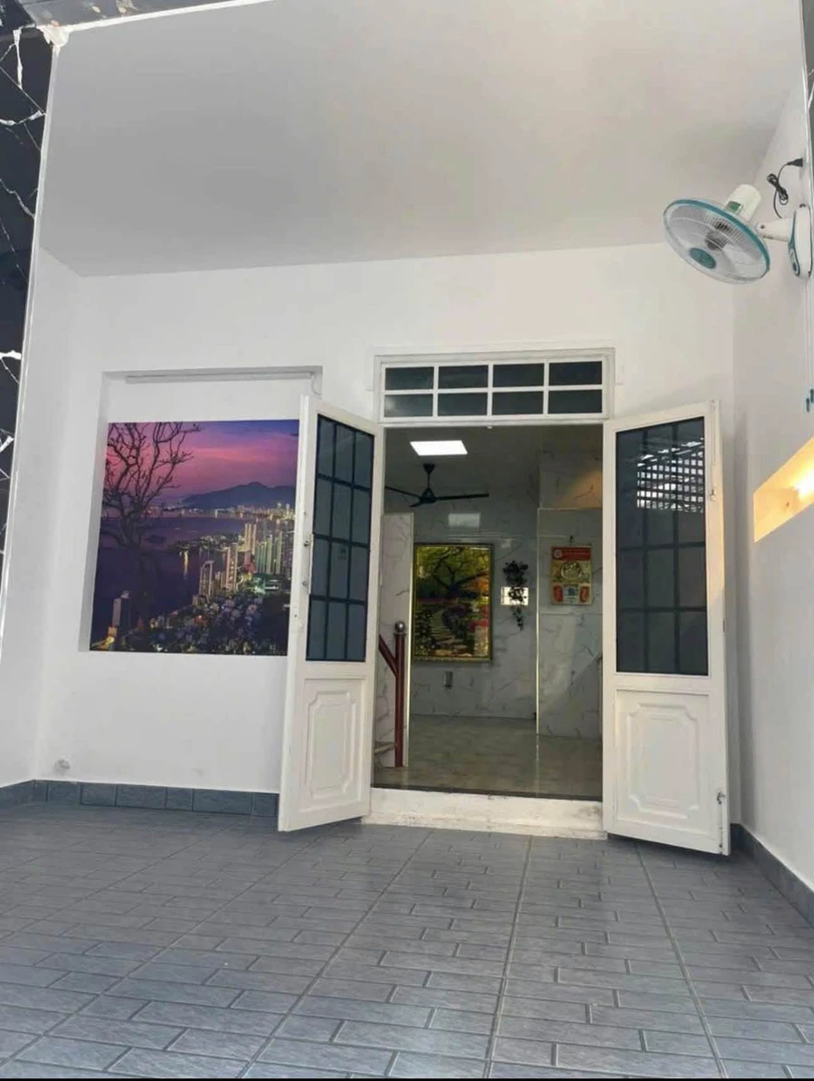 Bán nhà hẻm Dương Văn Nga, Nha Trang, 42m², 2 PN, 2.2 tỷ - Ảnh thu nhỏ 4