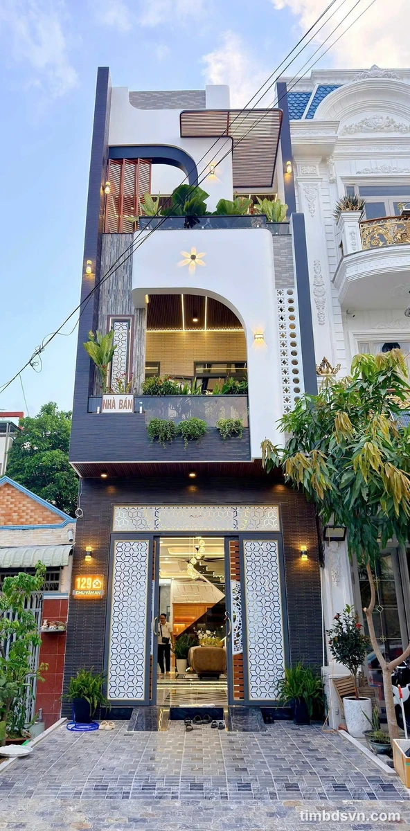 Bán nhà 1 trệt 2 lầu 270m2 Cần Thơ 7.199 tỷ - Ảnh 1