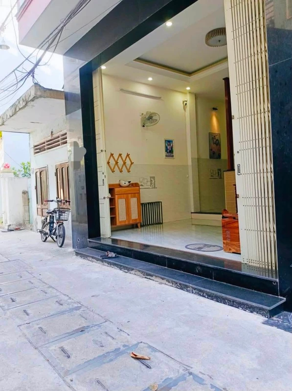 Nhà bán 3 tầng 38m² Quy Nhơn 2 tỷ 450