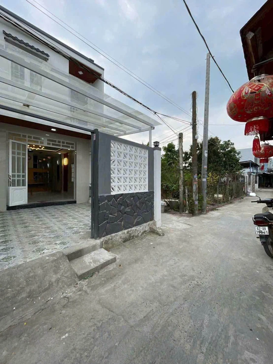 Bán nhà 1 trệt 1 lầu 4PN căn góc đường Tập Đoàn 4, Tân Kim, Cần Giuộc, Long An - Ảnh 1