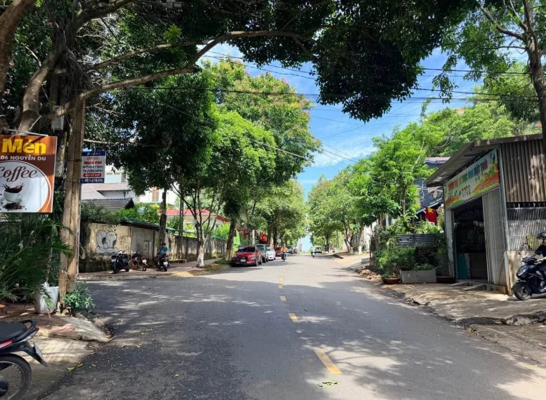 Bán nhà mặt tiền kinh doanh đường Nguyễn Du, Buôn Ma Thuột, 5.5x28m, giá 7,55 tỷ - Ảnh thu nhỏ 3